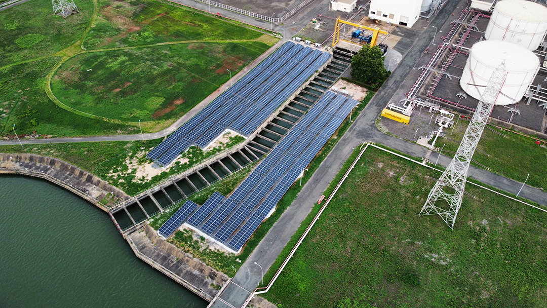 he thong nang luong mat troi phu my